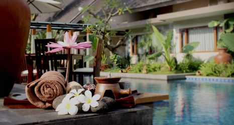 外部的 2 Aliyana Hotel & Resort