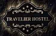 Luar Bangunan 6 Travelier Hostel