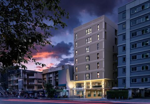 Exterior Travelier Hostel