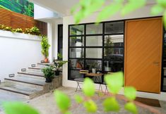 Exterior 2 Silom Studios