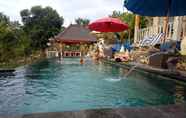 Swimming Pool 3 The Puncak Sunset Ceningan Villa 