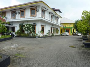 Exterior 4 Hotel Plaza Purworejo