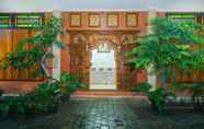 Luar Bangunan 4 Bege Homestay