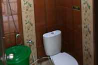 In-room Bathroom Female Room only (KHUSUS PUTRI) Near Gunadarma F6 Taman Puspa Kelapa Dua (C3S)