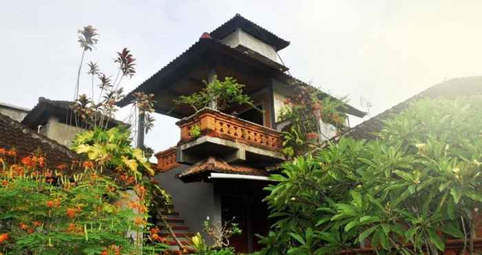 ภายนอกอาคาร Candra Asri Bungalow