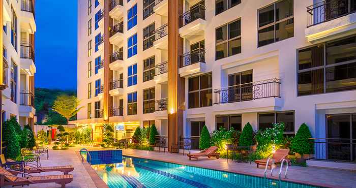 Swimming Pool City Garden Pratumnak Condominium In Cosy Beach