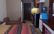 Lobi 3 Apartemen The Suites Metro By Naufal