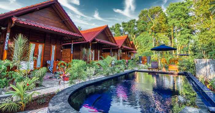 Kolam Renang Asoka Bungalows Penida