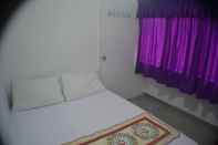 Kamar Tidur City Room w/ Queen Bed @ Town 12