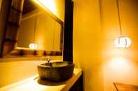 In-room Bathroom Arsuma Guest House