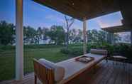 บริการของโรงแรม 5 Azerai Can Tho Resort