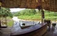 วิวและสถานที่ท่องเที่ยวใกล้เคียง 7 The River Flows Camp