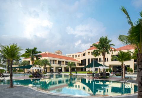 Swimming Pool Eastin Thana City Golf Resort Bangkok