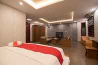 Kamar Tidur Queen's Hotel