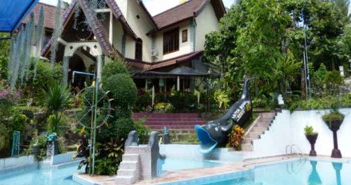 Kolam Renang Puri Eling Homestay & Villa by Desa Wisata Blimbingsari