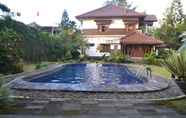 Swimming Pool 6 Griya Inkoppabri Cisarua