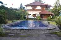 Swimming Pool Griya Inkoppabri Cisarua