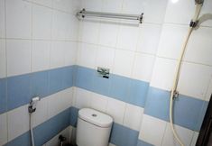 In-room Bathroom 5 Rindang Homestay