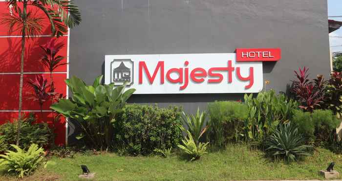 Bangunan Hotel Majesty Kudus