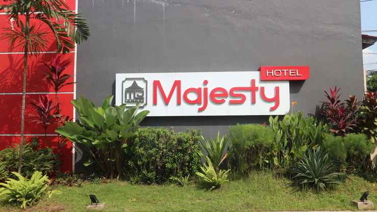 EXTERIOR_BUILDING Hotel Majesty Kudus