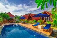 Swimming Pool Gayatri Bungalows Nusa Penida