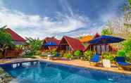 Kolam Renang 2 Gayatri Bungalows Nusa Penida