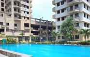 Kolam Renang 5 RoomXpress - Cypress Towers