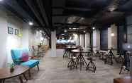 ร้านอาหาร 2 S Loft Manado