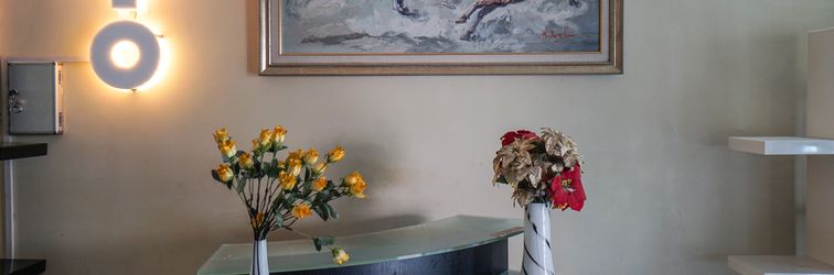 大堂 OYO 776 Bless House