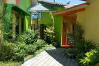 Exterior Latansa Homestay Syariah