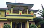 Bangunan 3 Villa Happy Puncak