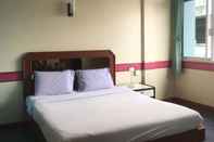 Bedroom Taksin 2 Hotel