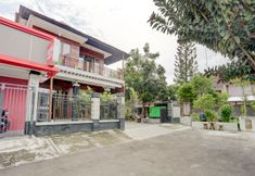 ภายนอกอาคาร 2 OYO 90121 De Pavilla Homestay