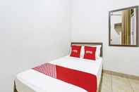 Kamar Tidur OYO 91975 Nadika Guest House Syariah