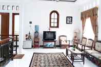 Lobi Simple Room at Mocca Syariah House