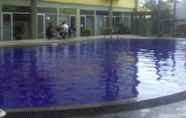 Kolam Renang 4 Large Room at Apartment Suites Metro Bandung by Nia