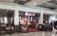 Restaurant 3 Apartemen Kalibata City By Luxury Property T21AK