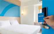 Bedroom 6 Hop Inn Hotel Aseana City