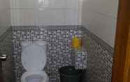 Toilet Kamar 2 Tristar Hotel