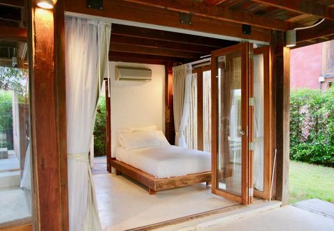 Bedroom Mild Pool Villa