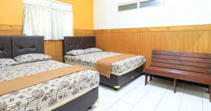 Kamar Tidur OYO 3981 Griyonur Homestay Syariah