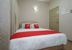 Bedroom 7 OYO 91127 Hotel 9 @ Kajang Town