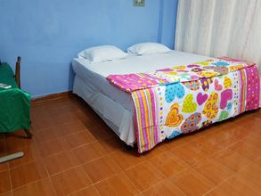 卧室 4 Salaya Hostel