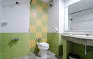 Toilet Kamar 7 Ranong Garden Hotel