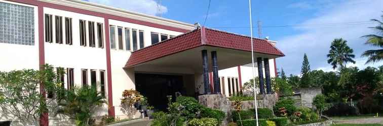 Lobby Wira Carita Hotel & Restaurant