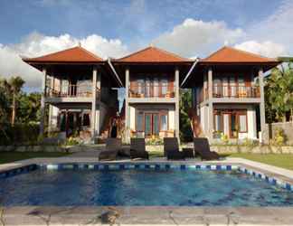 Exterior 2 Khalisha Villa Medewi