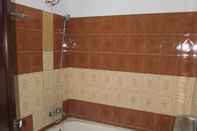 In-room Bathroom Hotel Lestari Gilimanuk