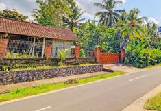 Exterior 2 SPOT ON 92399 Hotel Sekar Jagat  Near Pantai Baluk Rening