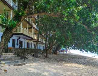 Bangunan 2 Lippo Carita - Beach Front