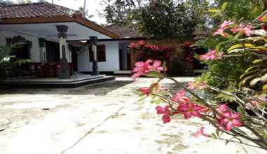 Exterior 4 Taman Puri Siarma Homestay by Desa Wisata Blimbingsari